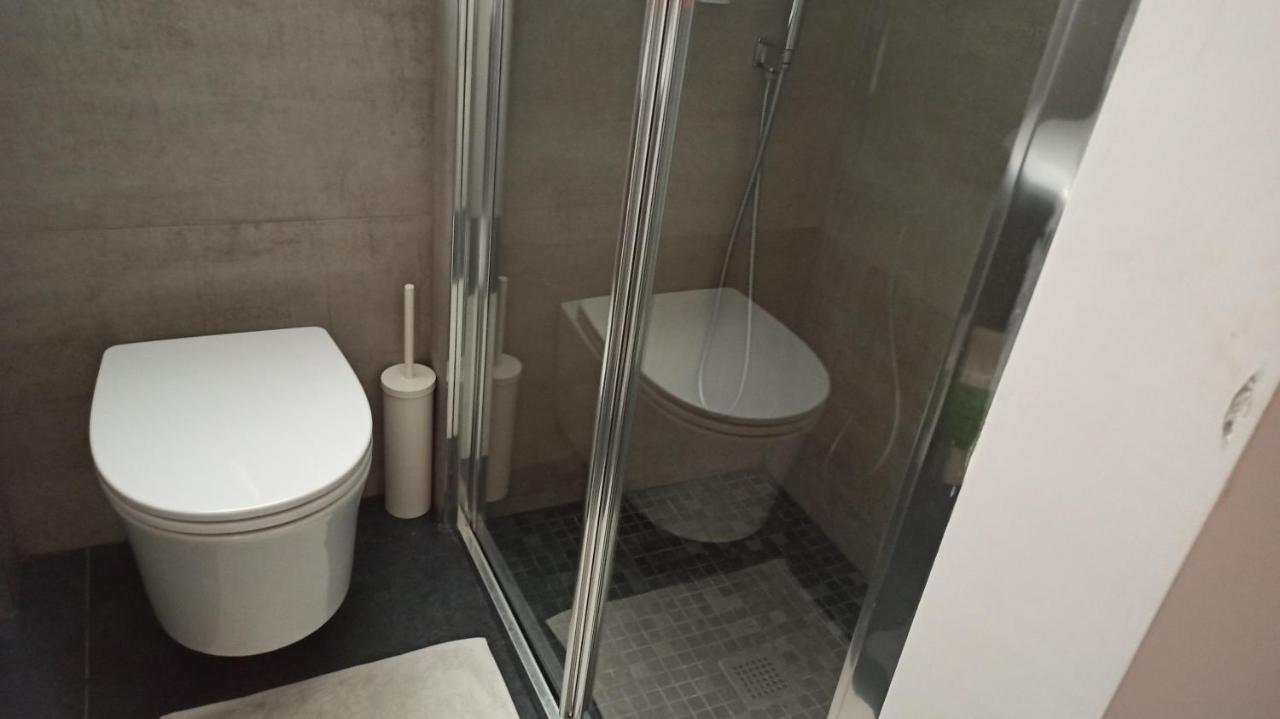 Apple Guest House Бари Экстерьер фото